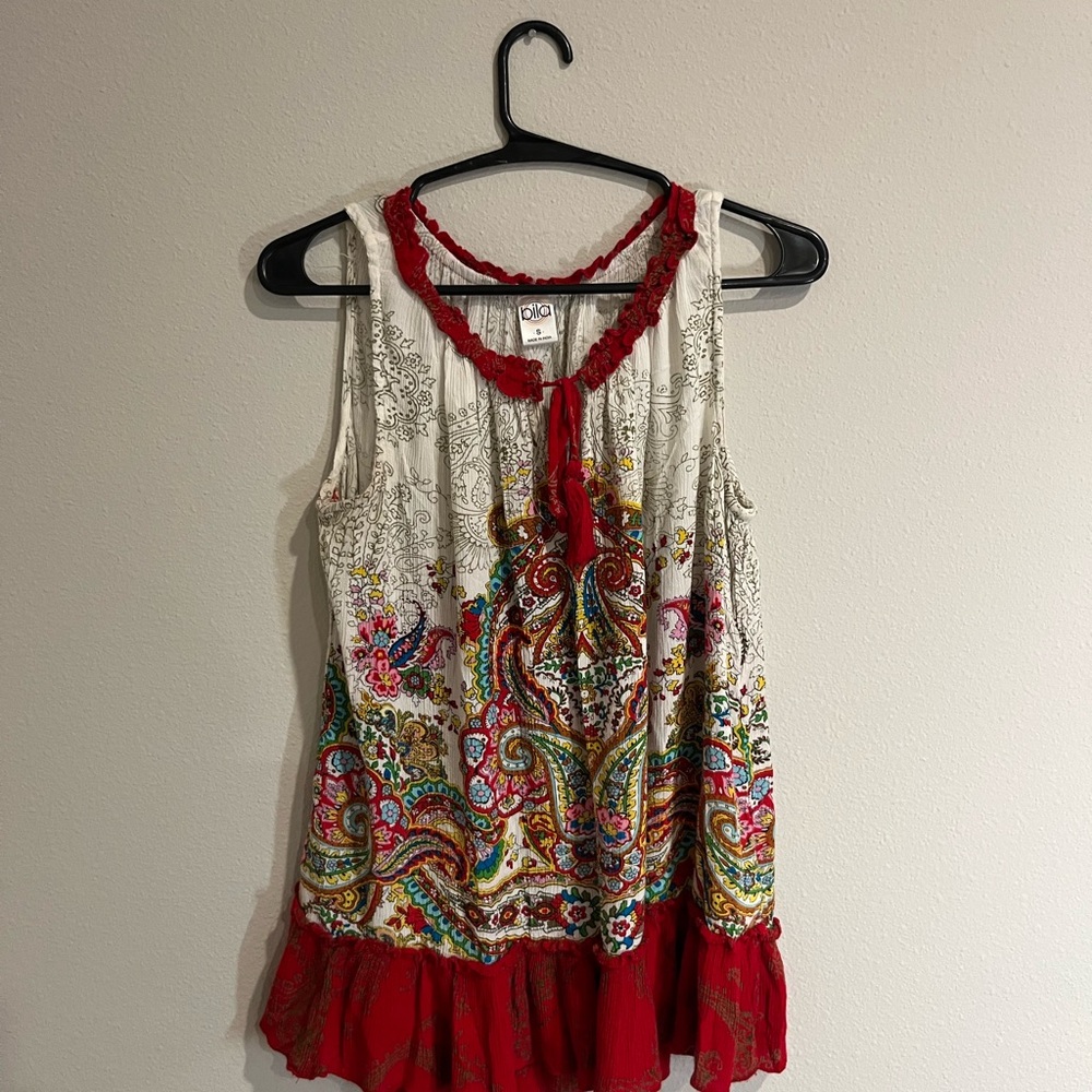 Bila Red and White Sleeveless Ruffled Blouse
